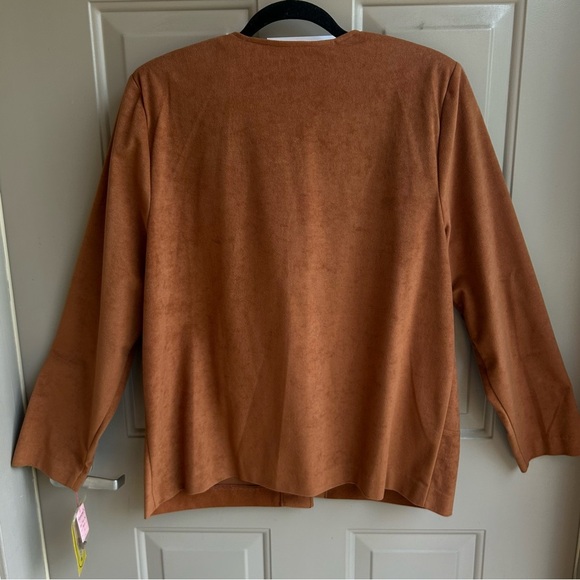 Florentine Jacket and Skirt Set - Picture 7 of 14